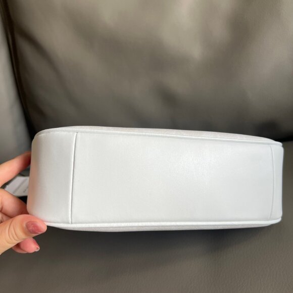 Coach Teri Shoulder Bag In Signature Canvas - Picture 6 of 11